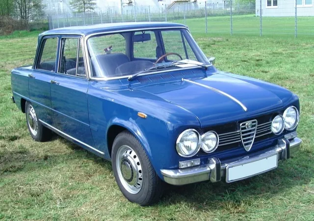 Alfa Romeo Giulia 952